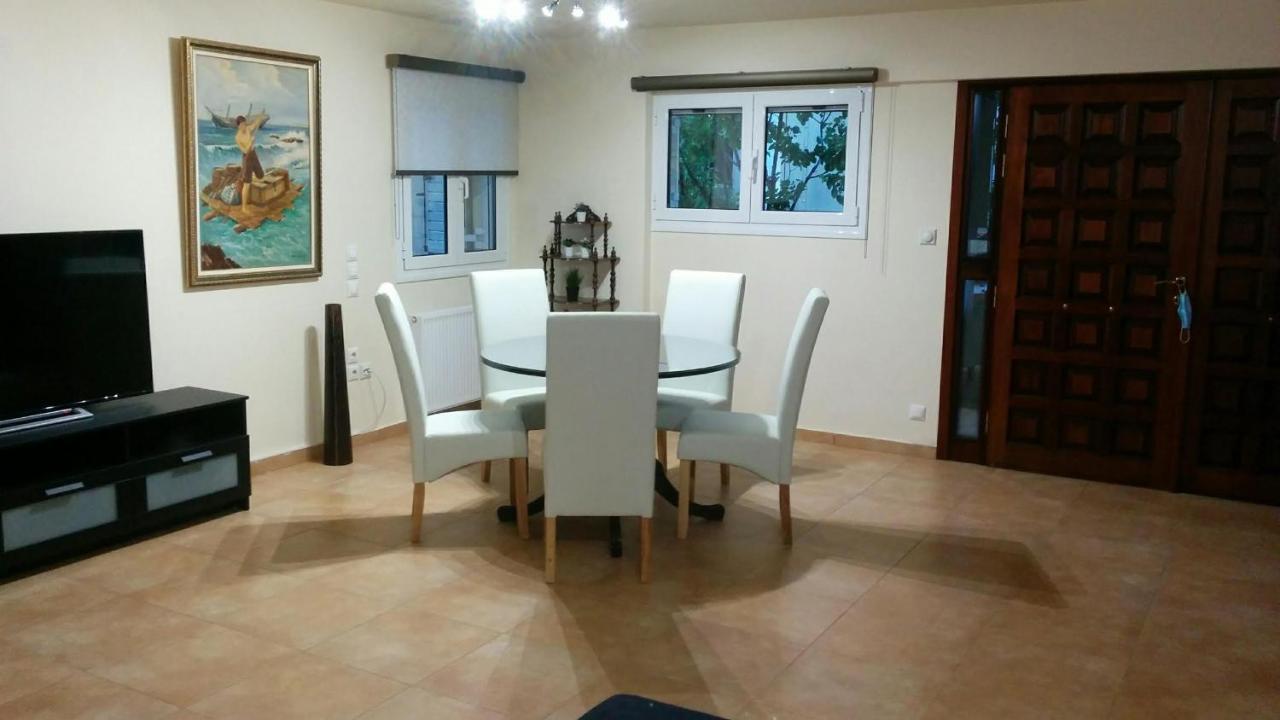 Vári Lovely 2-Bedroom Apartment At Greek Riviera מראה חיצוני תמונה